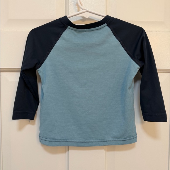 Patagonia Kids Long Sleeve Tee - Blue with Outdoor Gear UPF 50 - Picture 2 of 3